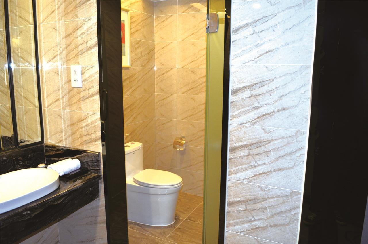 Manhatton Hotel Zhuhai Exterior foto