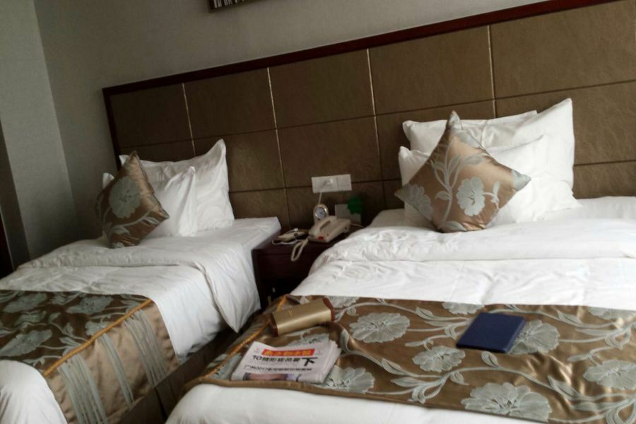 Manhatton Hotel Zhuhai Exterior foto